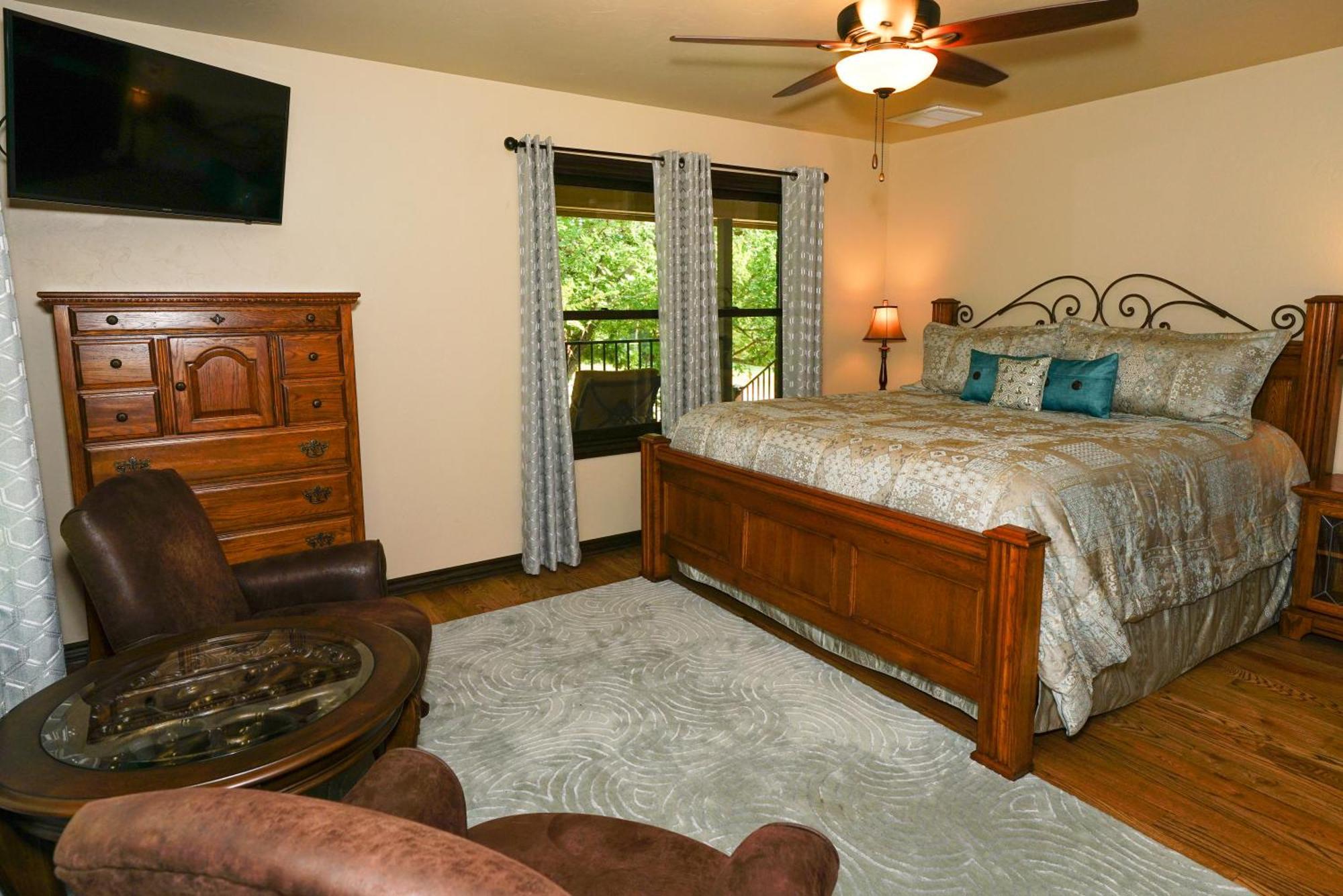 Hidden Meadows Bed And Breakfast Stillwater Room photo